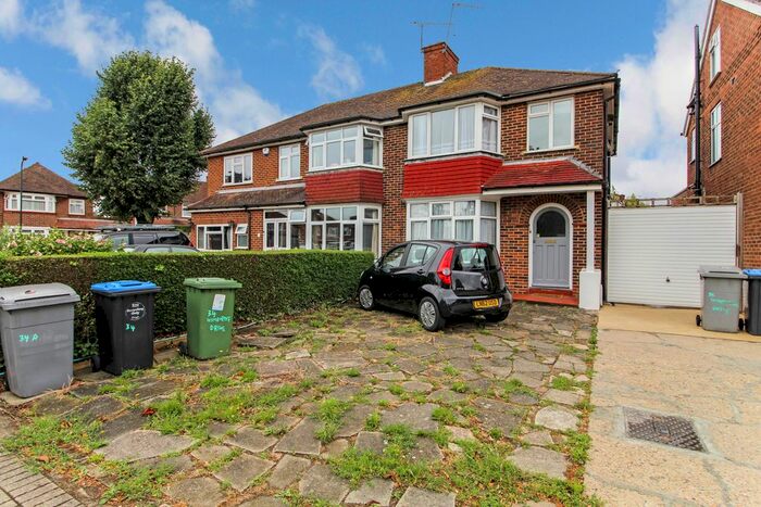 1 Bedroom Maisonette To Rent In Wimborne Drive, Queensbury, London, NW9
