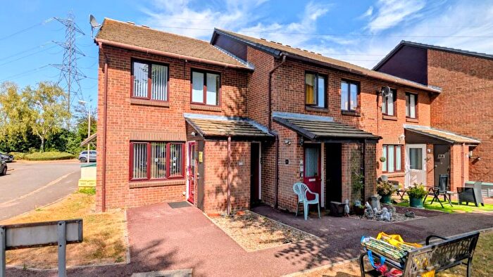 1 Bedroom Apartment For Sale In Lime Walk, Dunstable, Bedfordshire, LU5