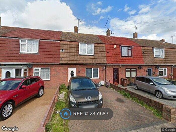 2 Bedroom Terraced House To Rent In St James Close, Rochester, ME3