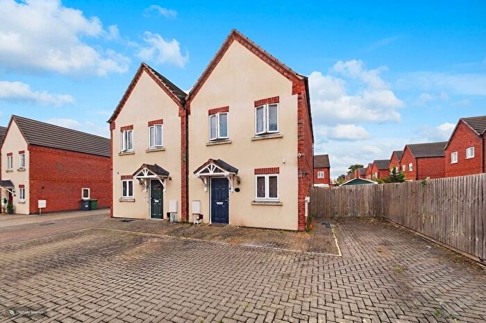 3 Bedroom Semi-Detached House For Sale In Coltman Drive, Loughborough, LE11