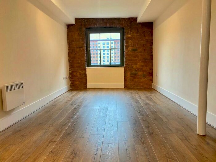 2 Bedroom Apartment To Rent In Macintosh Mill, Cambridge Street, M1