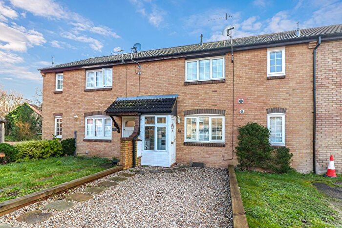 1 Bedroom Terraced House For Sale In Roman Gardens, Kings Langley, WD4