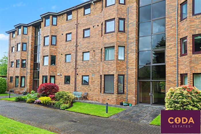 2 Bedroom Flat For Sale In Alexandra Ave, Lenzie, G66