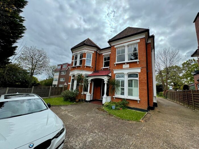 2 Bedroom Flat To Rent In Torrington Park, North Finchley, N12