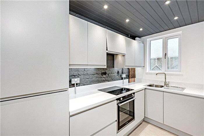 2 Bedroom Apartment To Rent In Melrose Road, London, SW13