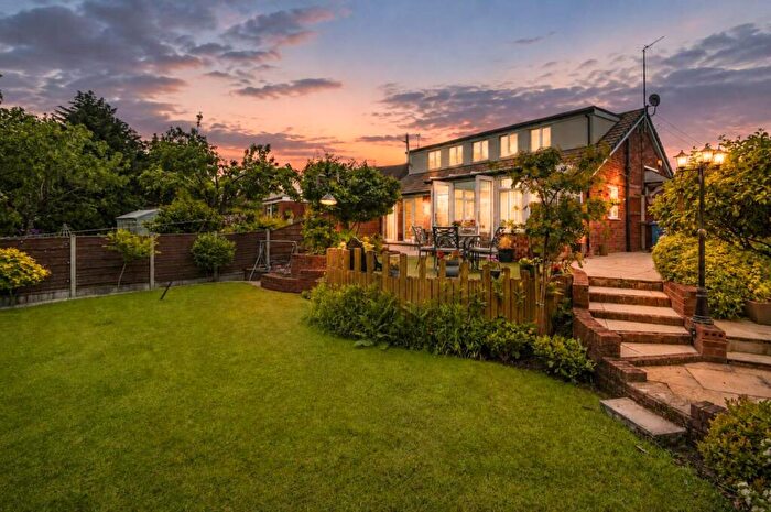 2 Bedroom Semi-Detached Bungalow For Sale In Derwent Close, Partington, Manchester, M31