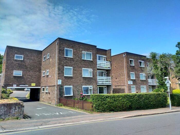 1 Bedroom Apartment To Rent In Warwick Road, Redhill, RH1