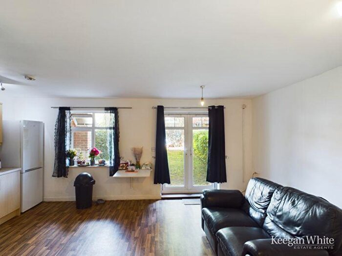 2 Bedroom Apartment For Sale In Spring Gardens Road, High Wycombe, HP13