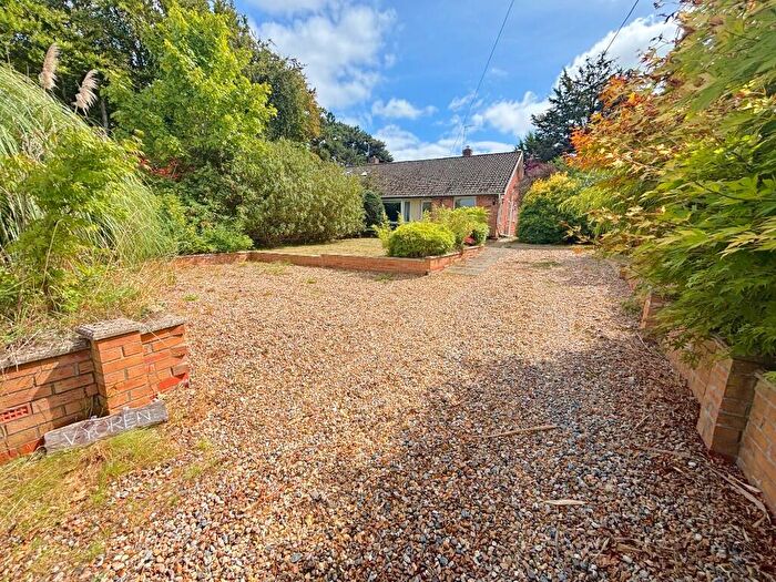 3 Bedroom Semi-Detached Bungalow To Rent In Lowestoft Road, Beccles, Suffolk, NR34