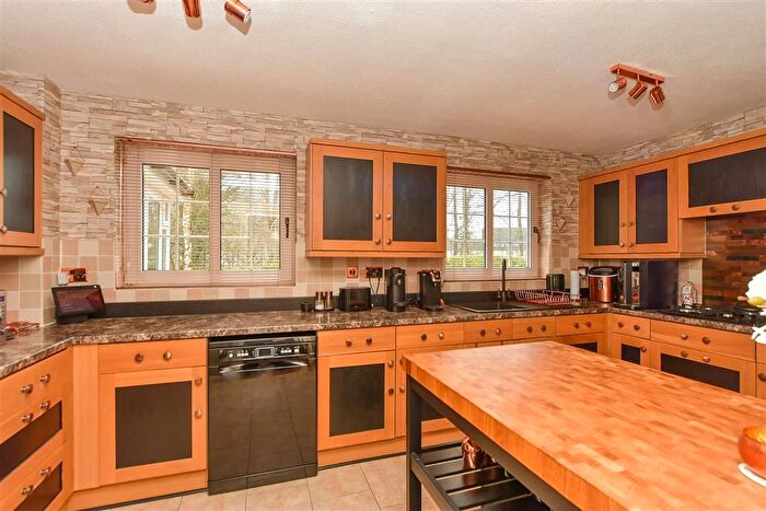 4 Bedroom Detached House For Sale In Sandy Dell, Hempstead, Gillingham, Kent, ME7