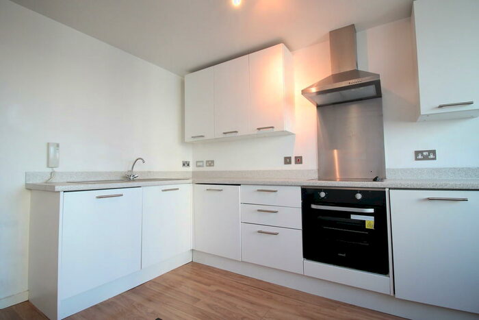 1 Bedroom Apartment To Rent In Marco Island, Huntingdon Street, NG1