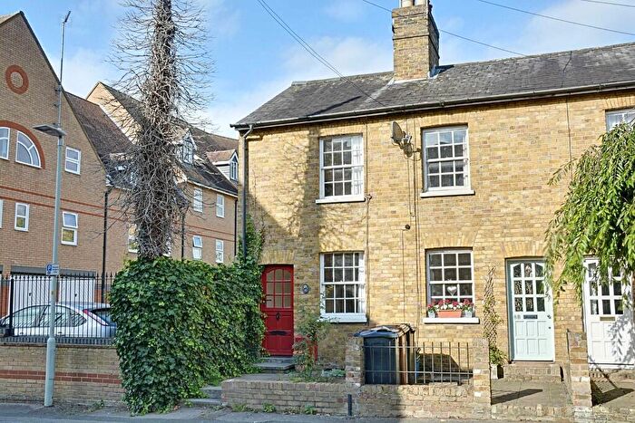 2 Bedroom End Of Terrace House To Rent In Priory Street, Hertford, SG14