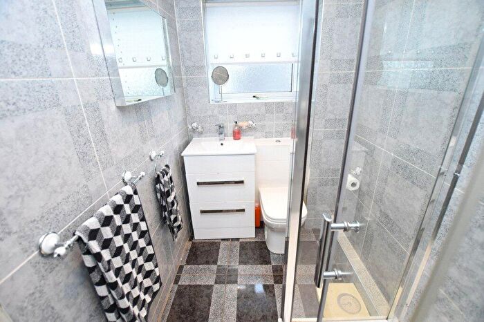 2 Bedroom Terraced House For Sale In Campbell Street, Renfrew, Renfrewshire, PA4