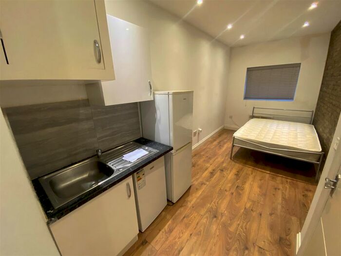 Studio To Rent In Flaxton Road, London, SE18