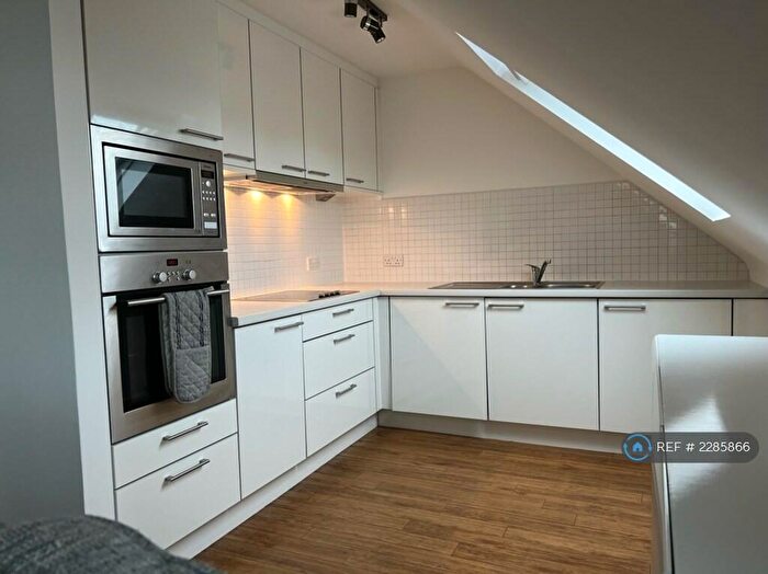 2 Bedroom Flat To Rent In Main Street, Kirkliston, EH29