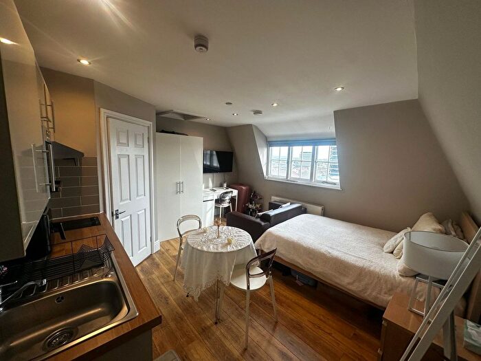 1 Bedroom Studio To Rent In Lower Park Row, Bristol, BS1
