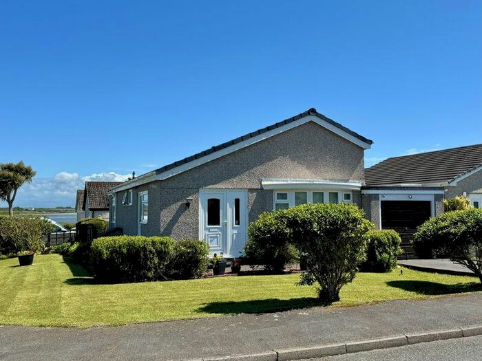 3 Bedroom Bungalow For Sale In Lon Cedric, Four Mile Bridge, LL65