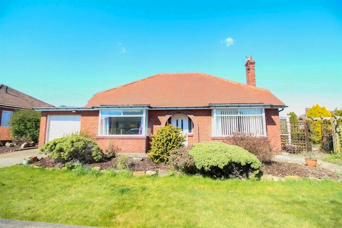 3 Bedroom Detached Bungalow To Rent In Pinewood Avenue, North Gosforth, Newcastle Upon Tyne, NE13