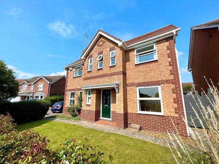 3 Bedroom Detached House For Sale In Crofters Close, East Hunsbury, Northampton, NN4