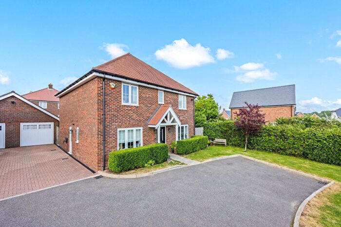 4 Bedroom Detached House For Sale In Pochard Gardens, Crowborough, TN6