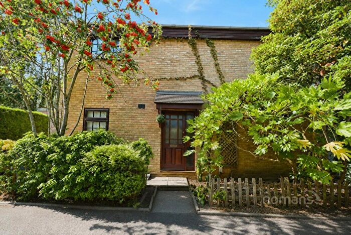 3 Bedroom Terraced House To Rent In Nutley, Bracknell, RG12