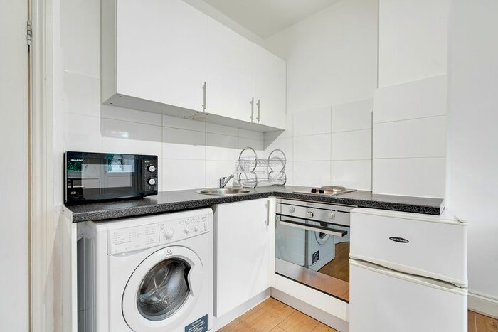 Studio To Rent In Finchley Road, London, NW3