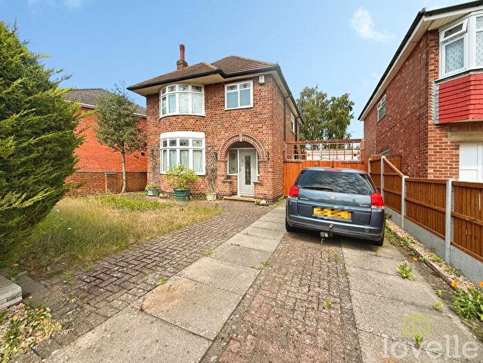 3 Bedroom Detached House For Sale In Huntlea Avenue, Lincoln, LN6
