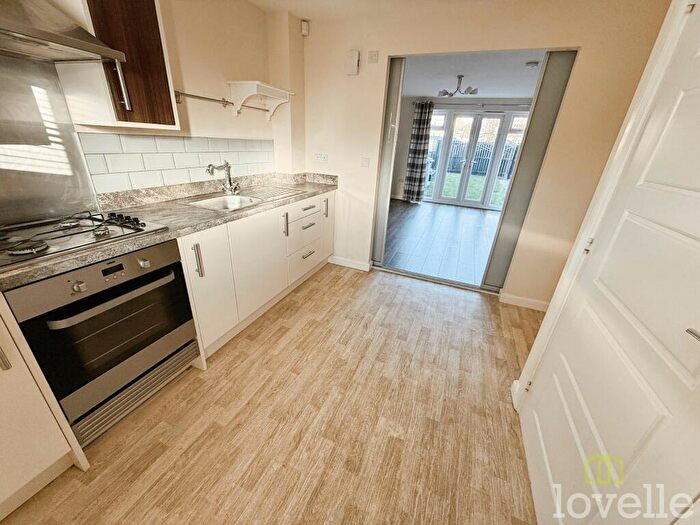 2 Bedroom End Of Terrace House To Rent In Sunningdale Way, Gainsborough, DN21