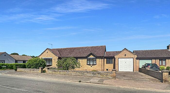2 Bedroom Detached Bungalow For Sale In West Street, Over, Cambridge, CB24