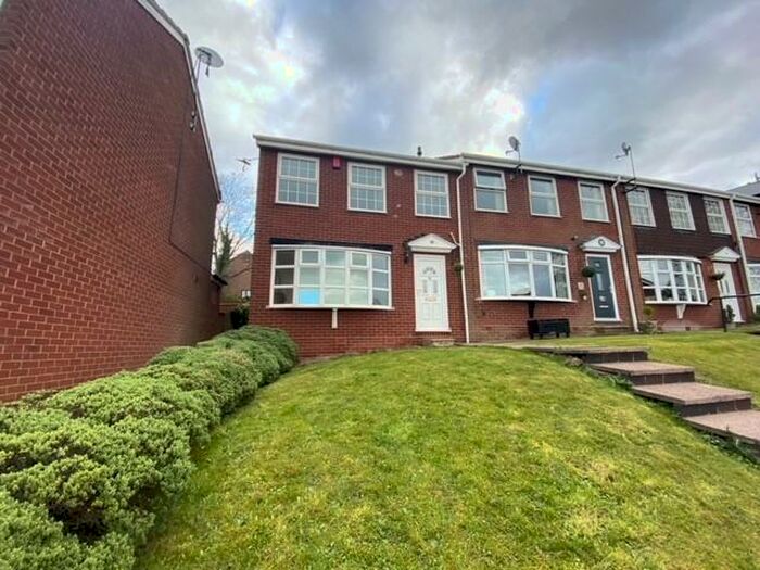 3 Bedroom House To Rent In Penns Lane, Coleshill, B46