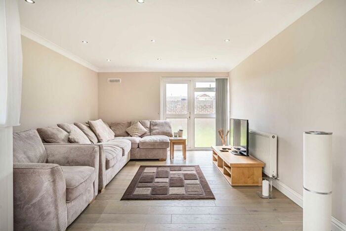 2 Bedroom Flat To Rent In Peregrine Road, Sunbury On Thames, TW16