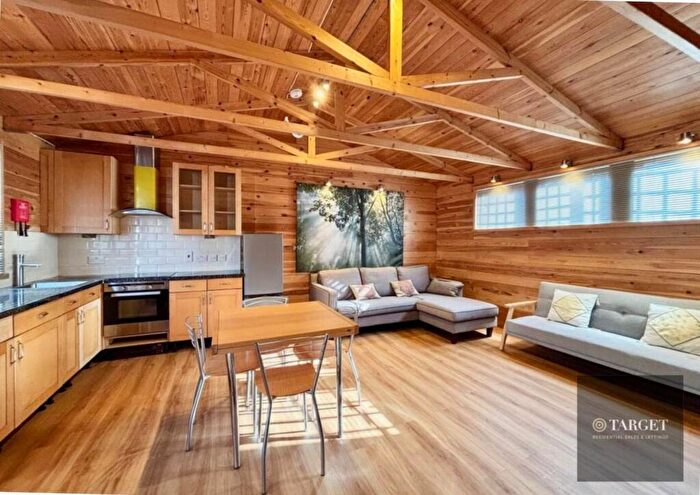 1 Bedroom Flat To Rent In Cavendish Road, N18