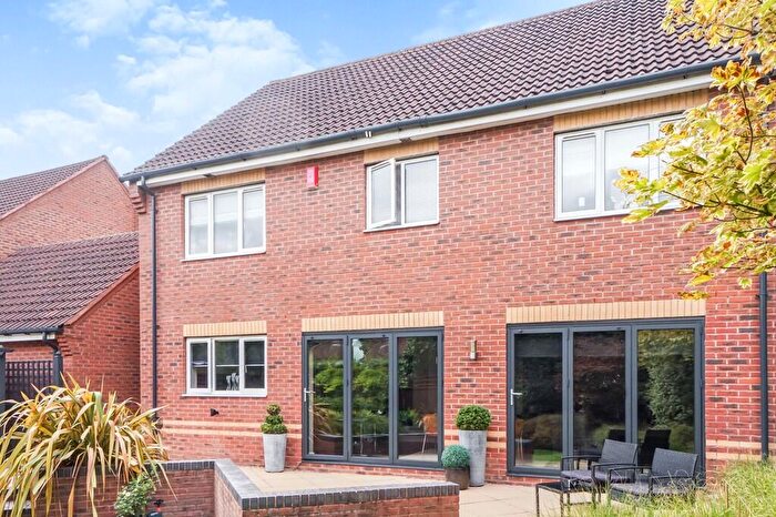 4 Bedroom Detached House For Sale In Corn Mill Close, Walmley, B76