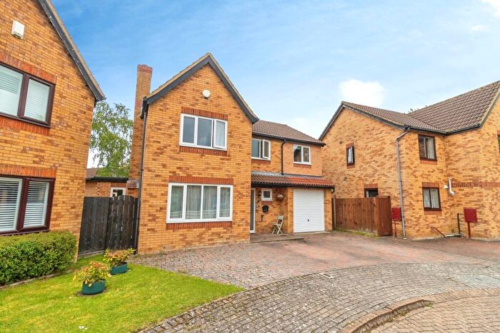 4 Bedroom Detached House For Sale In Morebath Grove, Furzton, Milton Keynes, Buckinghamshire, MK4