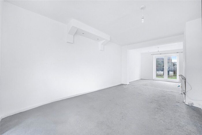 5 Bedroom Semi Detached House For Sale In North Road, West Drayton, UB7