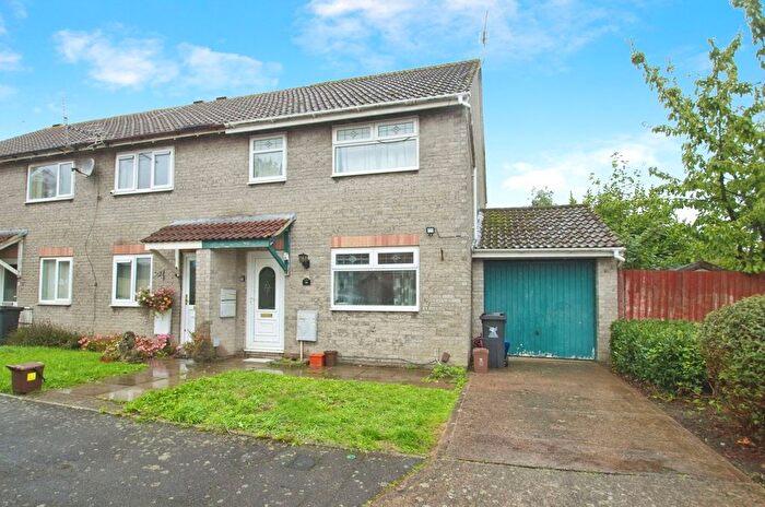 3 Bedroom Detached House For Sale In Horwood Close, Cardiff, CF24