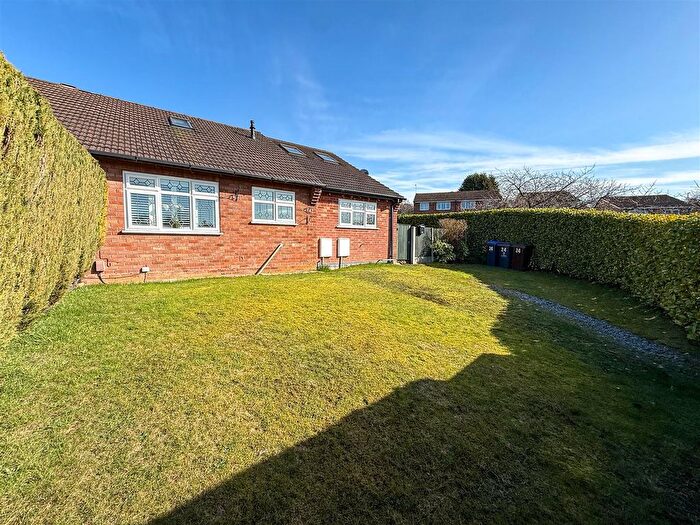 3 Bedroom Semi-Detached House For Sale In Asquith Close, Stoke-On-Trent, ST8