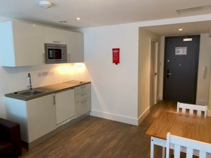 Studio To Rent In Scholes Street, Oldham, Greater Manchester, OL1