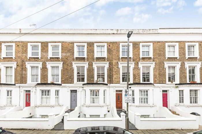2 Bedroom Flat To Rent In Fernlea Road, Balham, SW12