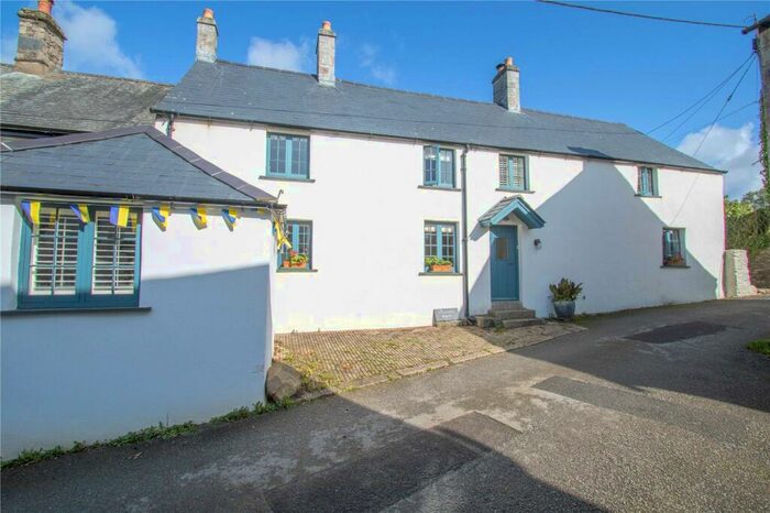 3 Bedroom Semi-Detached House For Sale In Yelverton, Devon, PL20