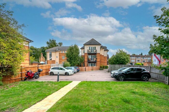 2 Bedroom Apartment To Rent In Ebberns Road, Hemel Hempstead, HP3