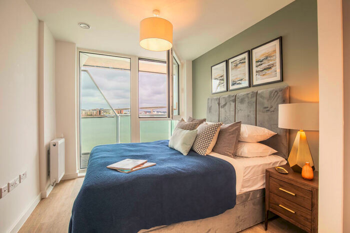 1 Bedroom Apartment To Rent In Vantage Tower, Centenary Plaza, SO19