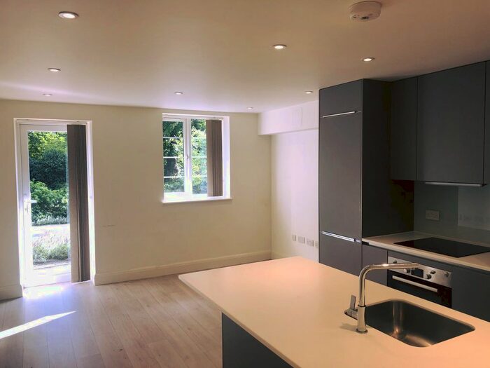 1 Bedroom Flat To Rent In Monkridge, Crouch End Hill, Crouch End, London, N8