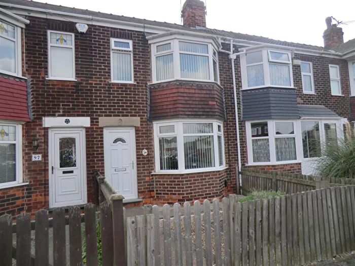 2 Bedroom House To Rent In Foredyke Avenue, Hull, HU7