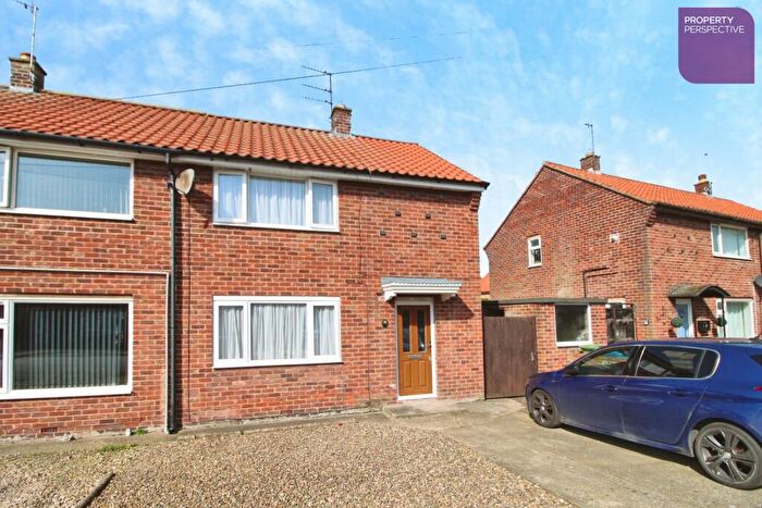 3 Bedroom Semi Detached House For Sale In Sigston Road, Beverley, HU17