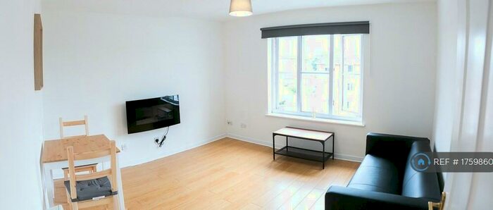 1 Bedroom Flat To Rent In Tullis Gardens, Glasgow, G40