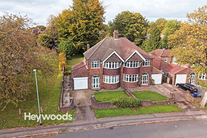 3 Bedroom Semi-detached House For Sale In The Plaisaunce, Westlands, Newcastle-Under-Lyme, Staffordshire, ST5
