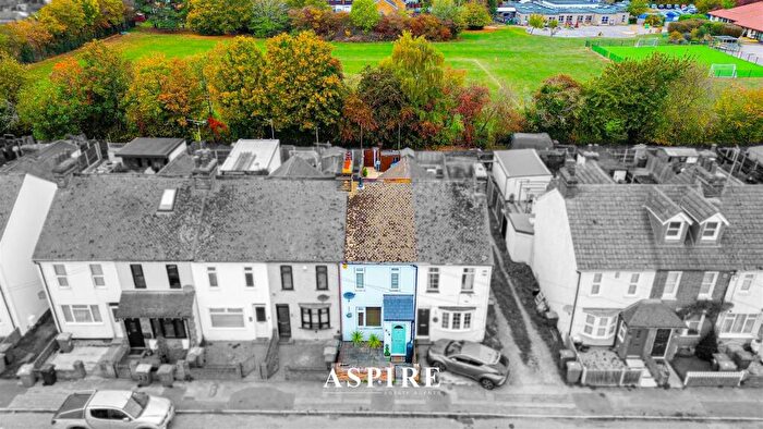 3 Bedroom Terraced House For Sale In Grove Road, Stanford-Le-Hope, SS17