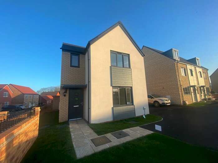 3 Bedroom Property To Rent In Hanwood Park Avenue, Kettering, NN15