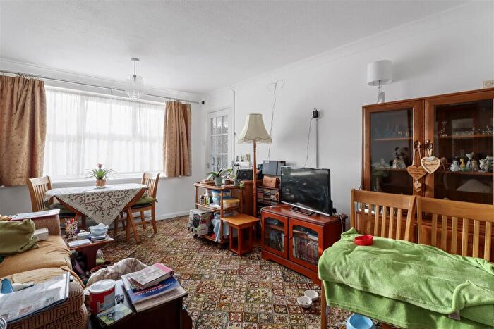 2 Bedroom Semi-Detached Bungalow For Sale In Old Orchard Place, Hailsham, BN27